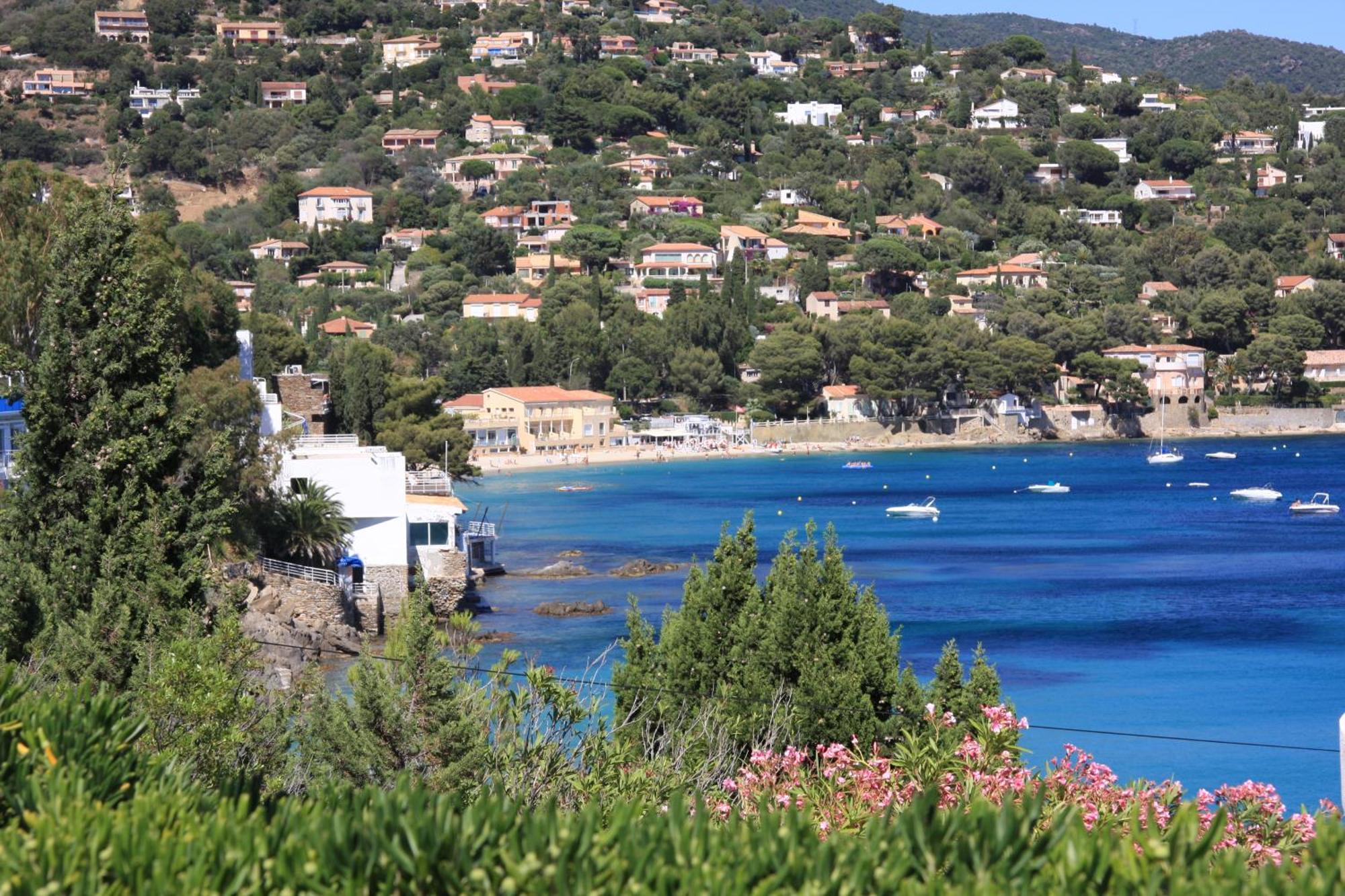 Les Alcyons Hotel Le Lavandou Exterior photo
